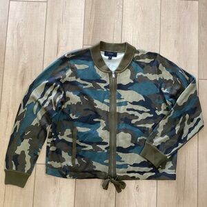 J.Crew NWT Camo Print Wool/Acrylic Blend Sweater Woman’s Size XL